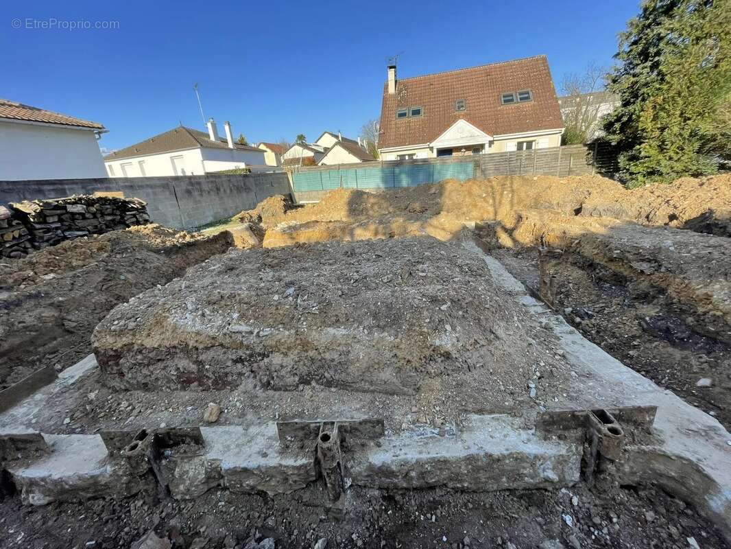 Terrain à MONTMORENCY