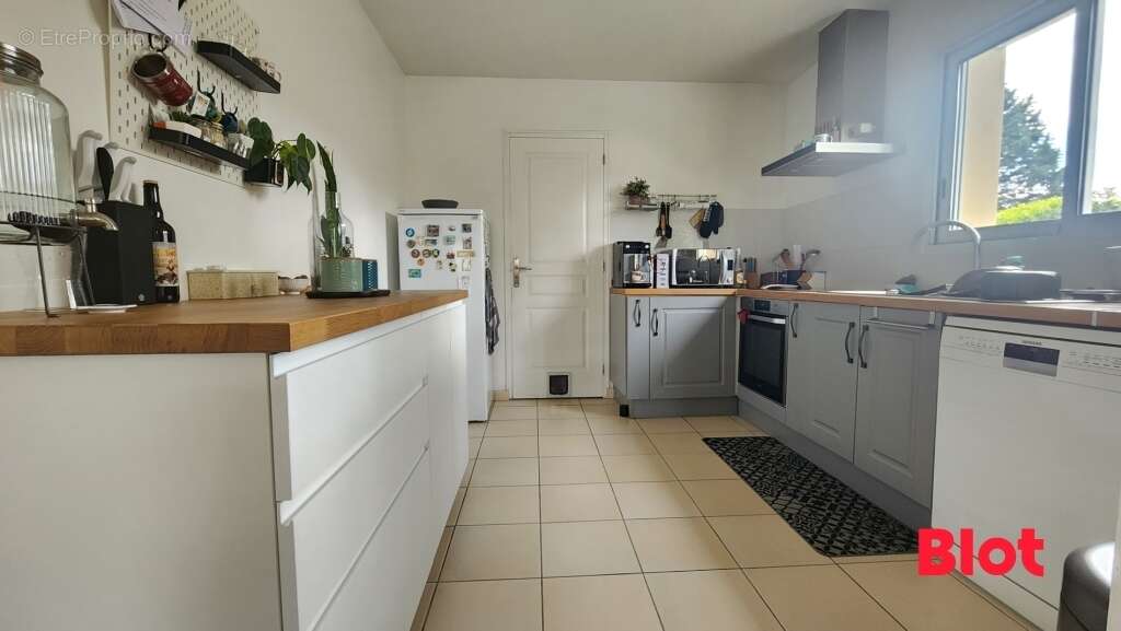 Maison à LE HINGLE