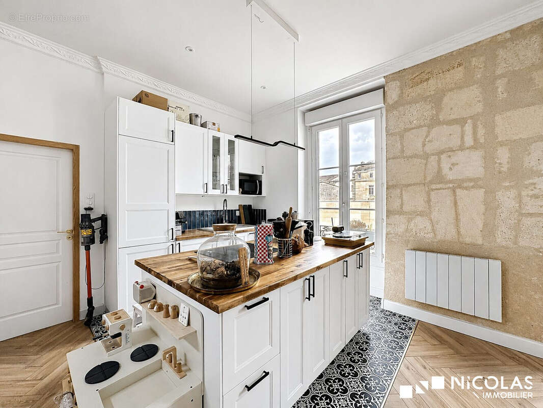Appartement à BORDEAUX