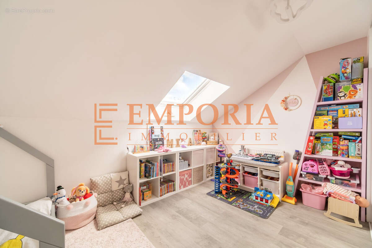 Appartement 77 m² à Galfingue  - photo 8