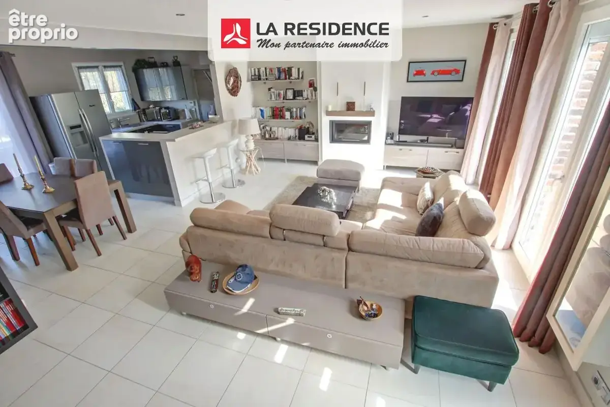 Maison 6 pièces 135 m² à vendre à Le Mesnil-Saint-Denis (78320) - photo 2