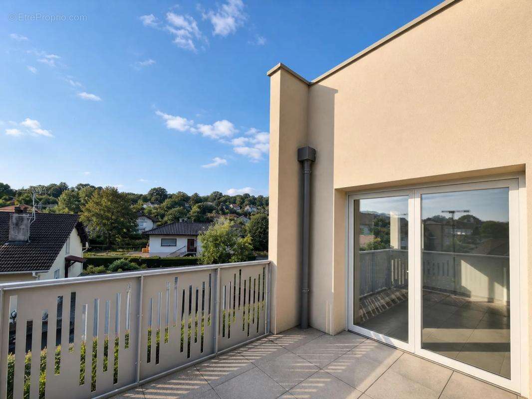 Appartement à VETRAZ-MONTHOUX