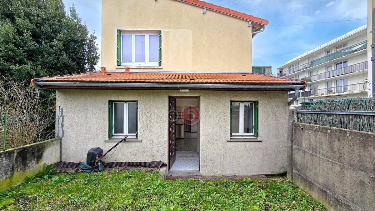 Maison à LES PAVILLONS-SOUS-BOIS