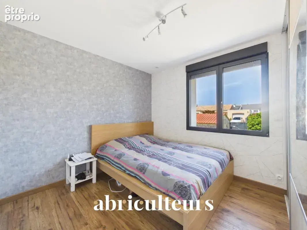 Spacieuse maison de 220 m² prête à vivre en vente à Couëron bourg (44220) - photo 7