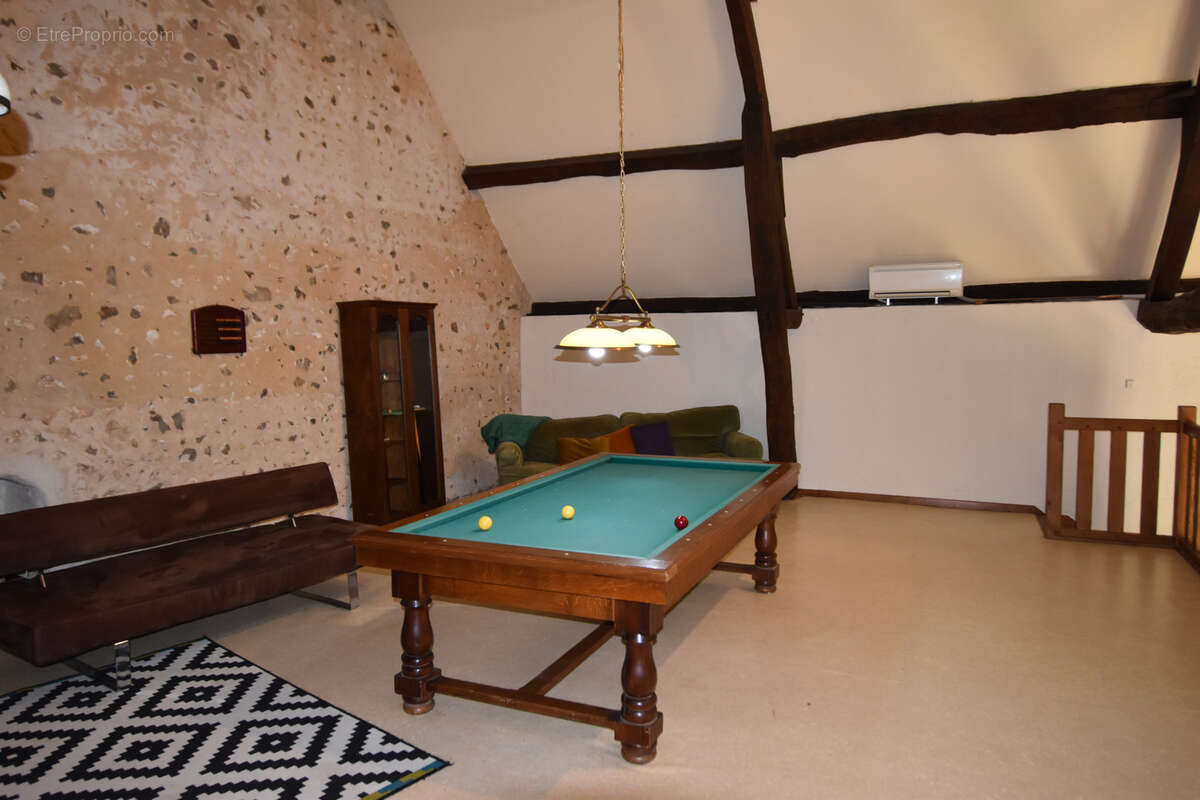 Maison à CHAMPROND-EN-GATINE