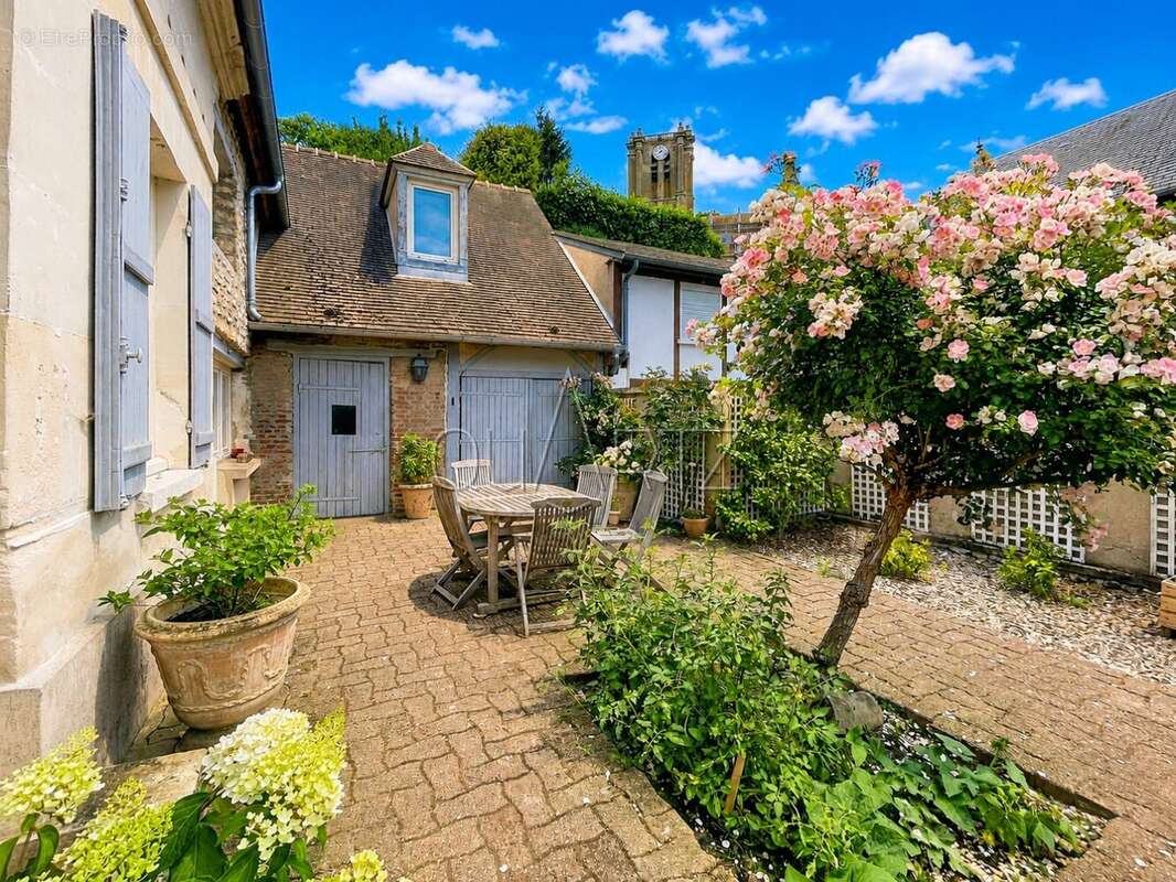 Maison à CHAUMONT-EN-VEXIN