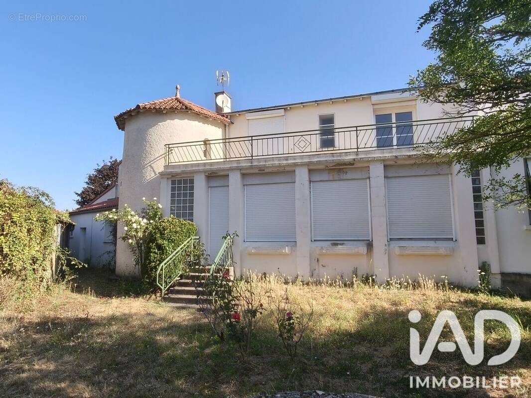 Photo 1 - Maison à MONTAIGU