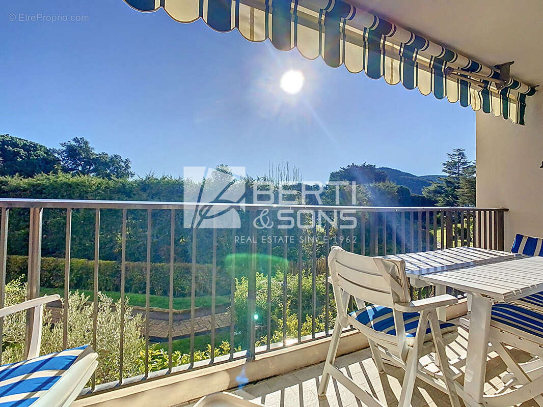 Appartement à MANDELIEU-LA-NAPOULE