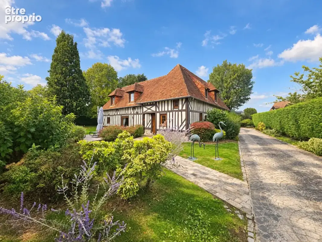 Maison 9 pièces 214 m² à vendre à Equemauville (14600) - photo 1