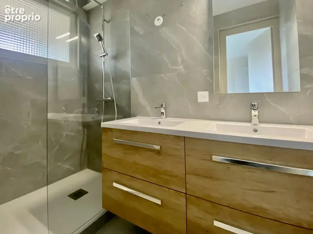 HAUTS PAVES - Appartement trois chambres 107m² -Ref C000111 - photo 7