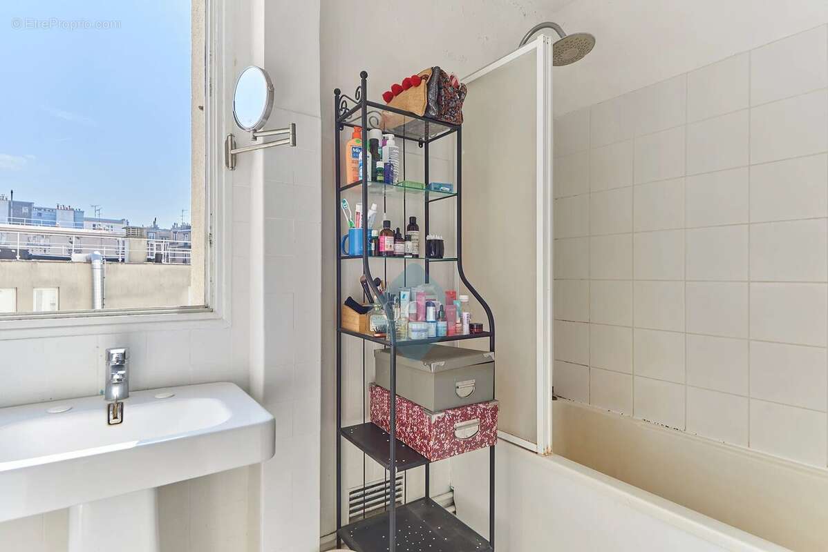 Appartement à PARIS-12E