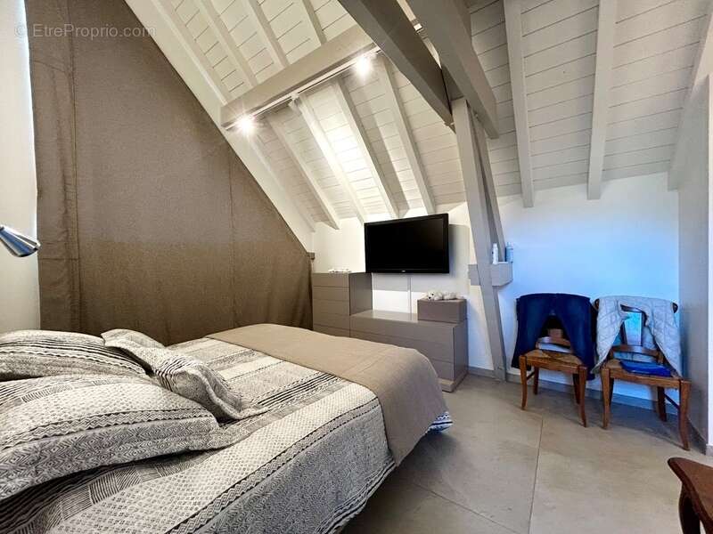 Maison à CONTAMINE-SUR-ARVE