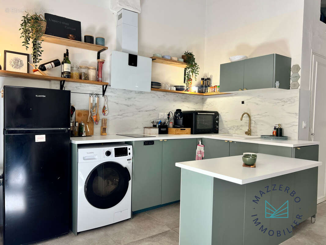 Appartement à MARSEILLE-6E