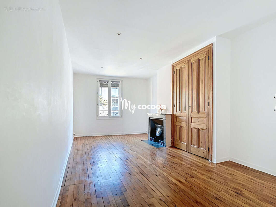 Appartement à LYON-7E