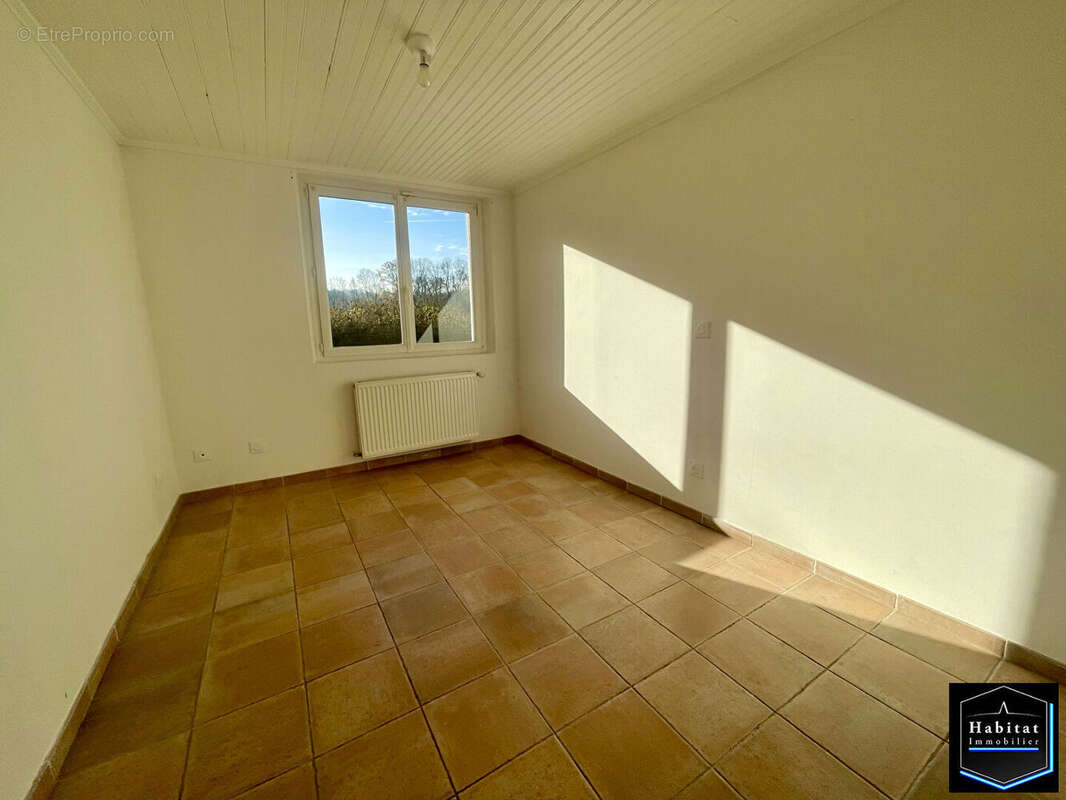 Maison à NANTEUIL-LE-HAUDOUIN