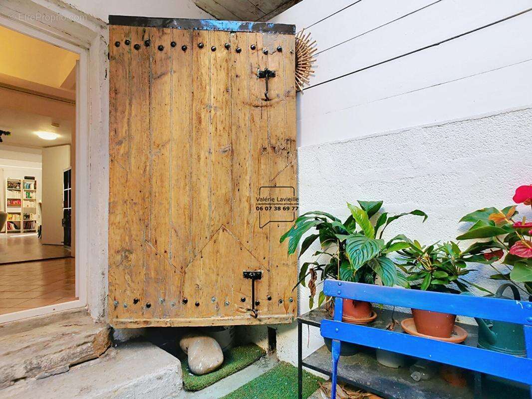 Appartement à MARSEILLE-1E