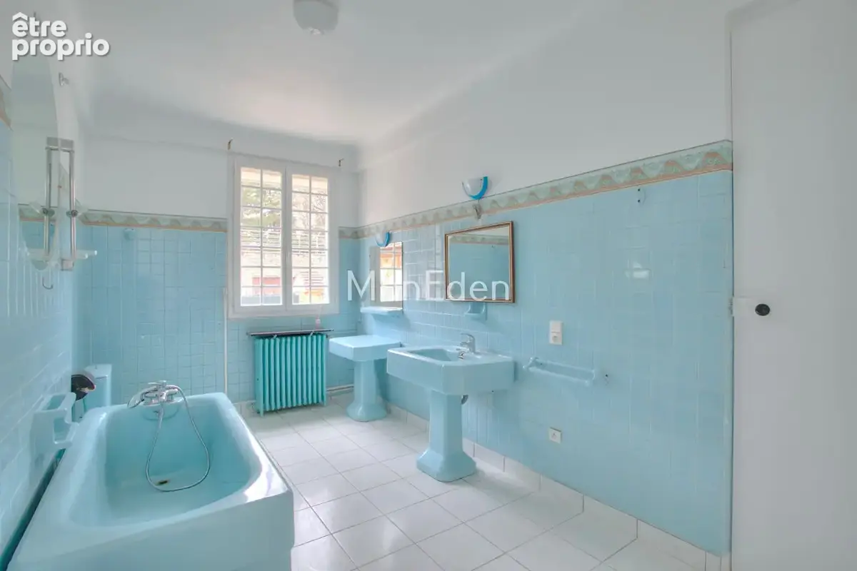 ST CLOUD Splendide Villa 12 pièce(s) 440 m2  (1058m² terrain) et Terrasse vue Tour Eiffel! - photo 16