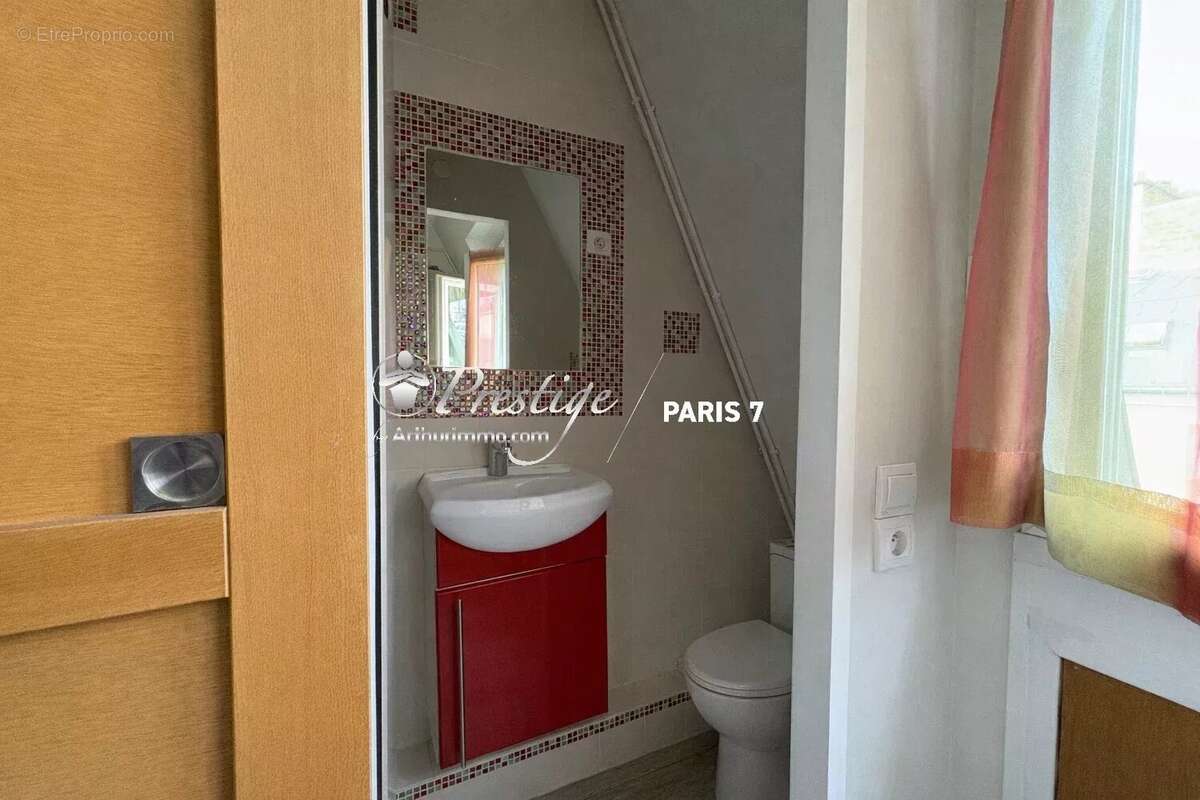 Appartement à PARIS-16E