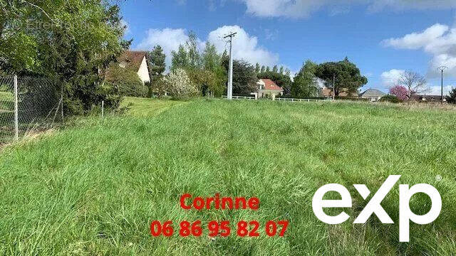 Terrain à CIVRAY-DE-TOURAINE