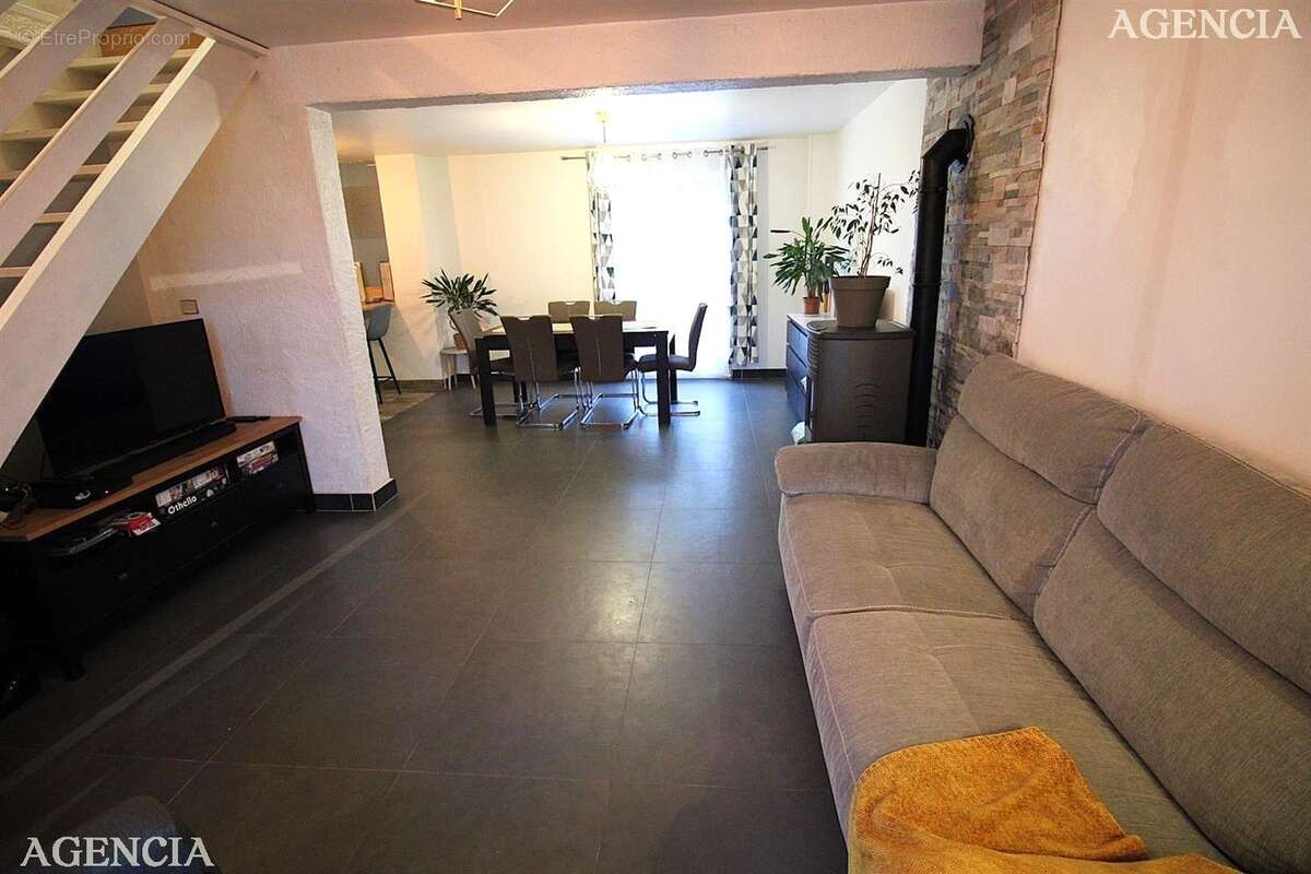 Maison à PONTAULT-COMBAULT