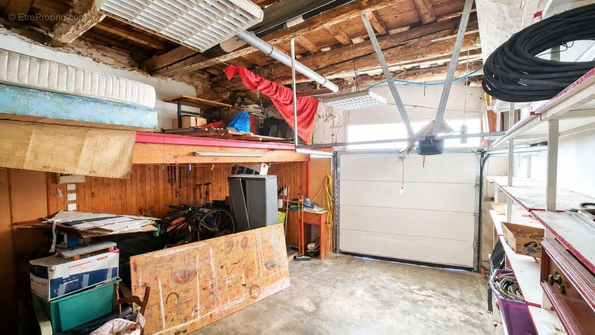 Appartement à MEZE
