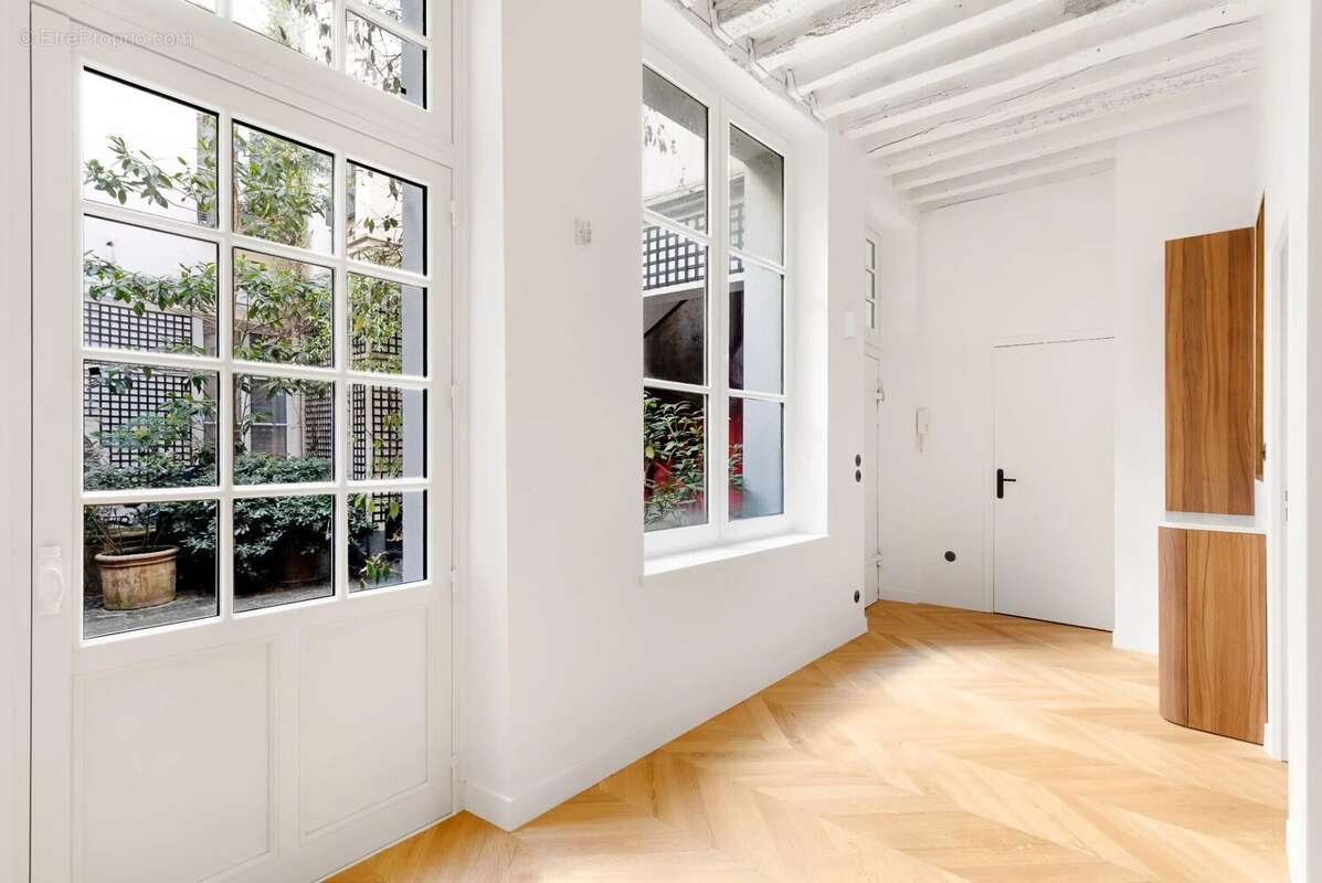 Appartement à PARIS-4E