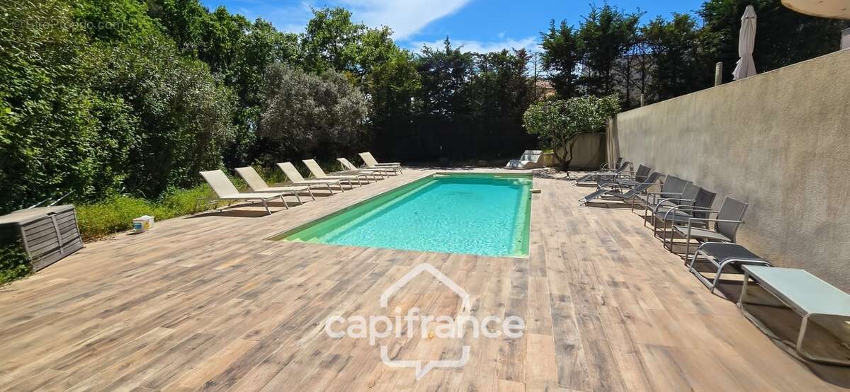 Maison à vendre 7 pièces LA VALETTE DU VAR (83) - photo 18
