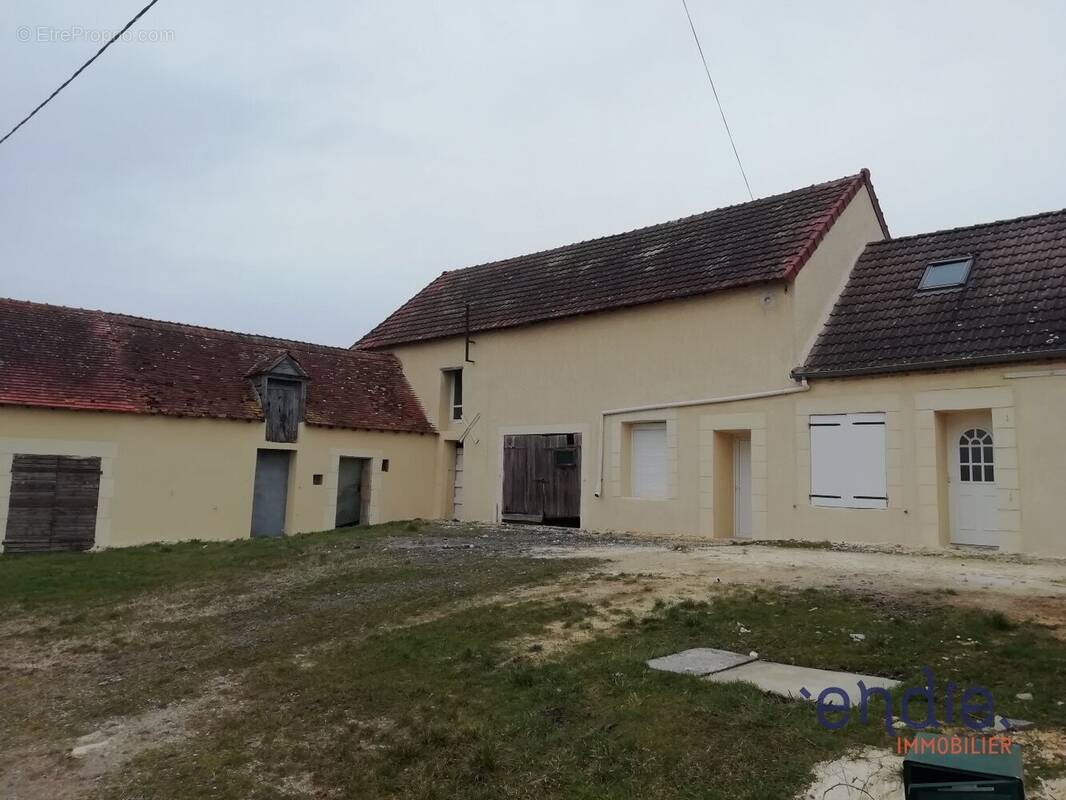 Maison à MORNAY-SUR-ALLIER