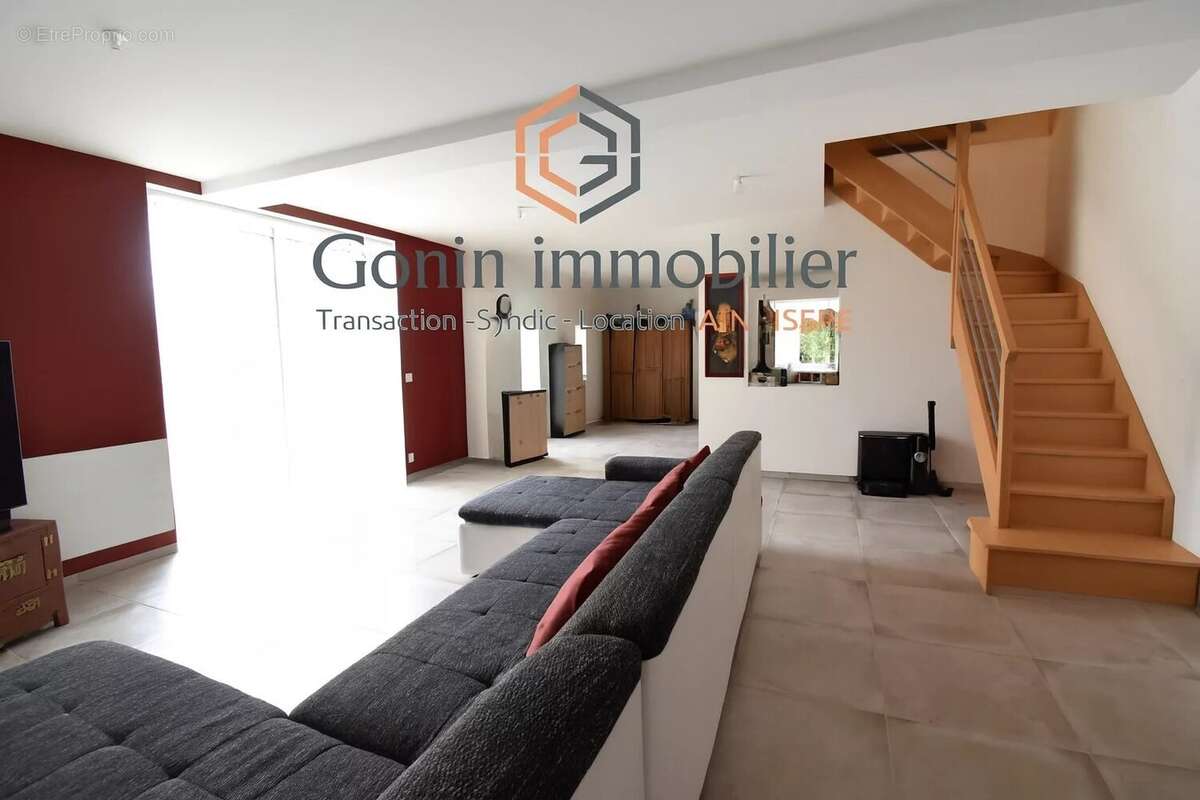 Maison à SAINT-HILAIRE-DE-BRENS