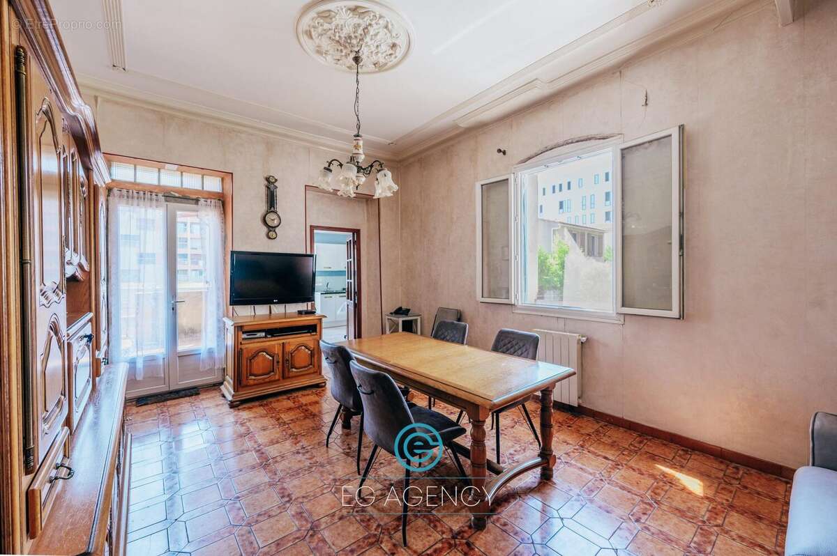 Maison à MARSEILLE-10E