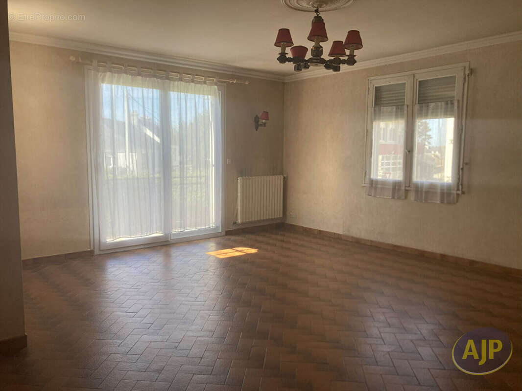 Maison à QUESTEMBERT