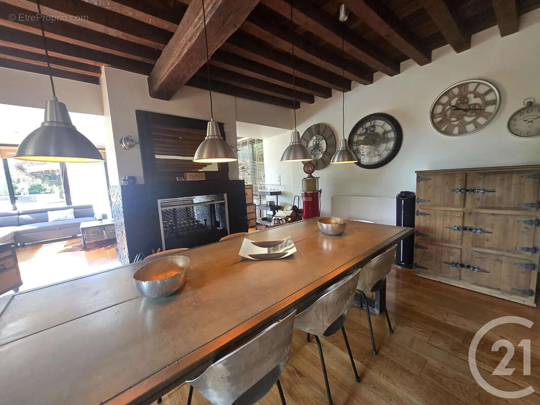 Maison 180 m² à Les Baux-De-Breteuil  - photo 7