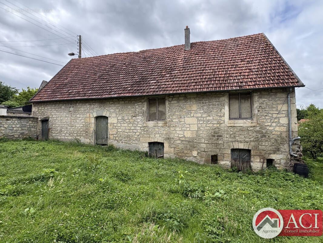 Maison à GRISY-LES-PLATRES