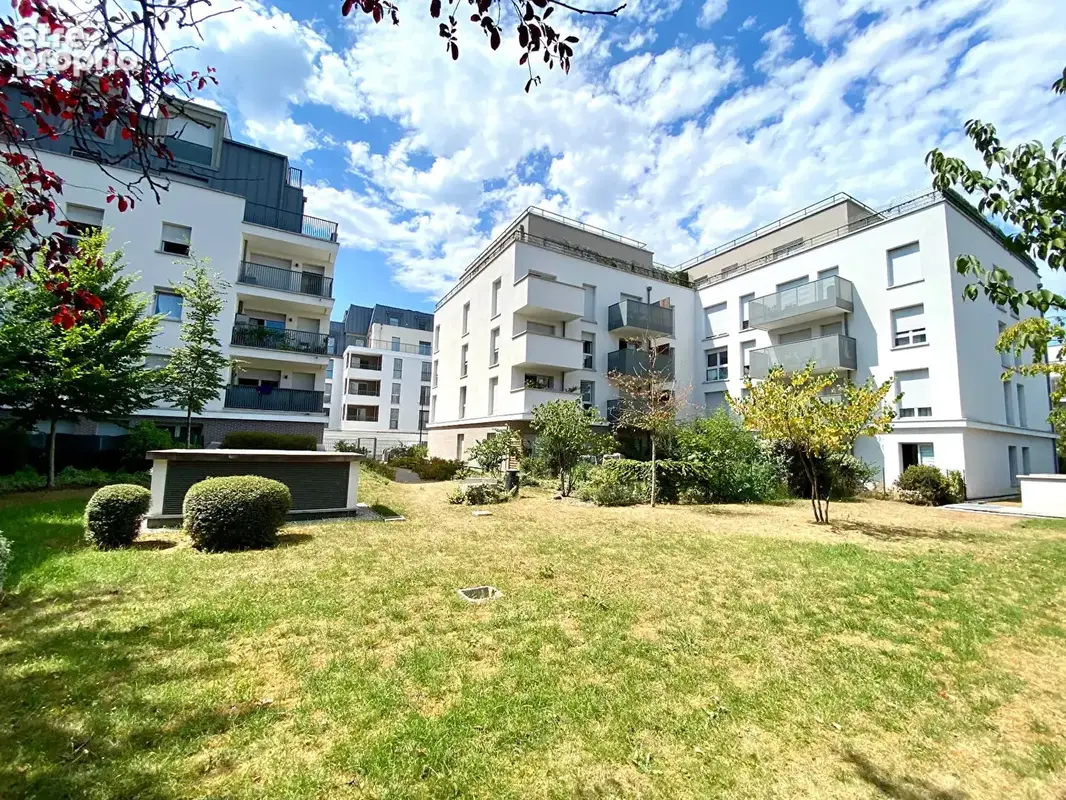 Appartement à SARTROUVILLE