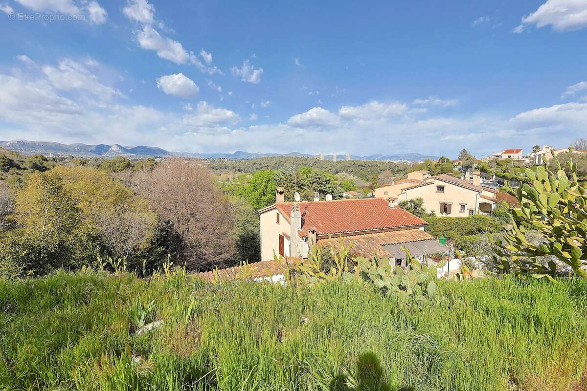 Appartement à VILLENEUVE-LOUBET