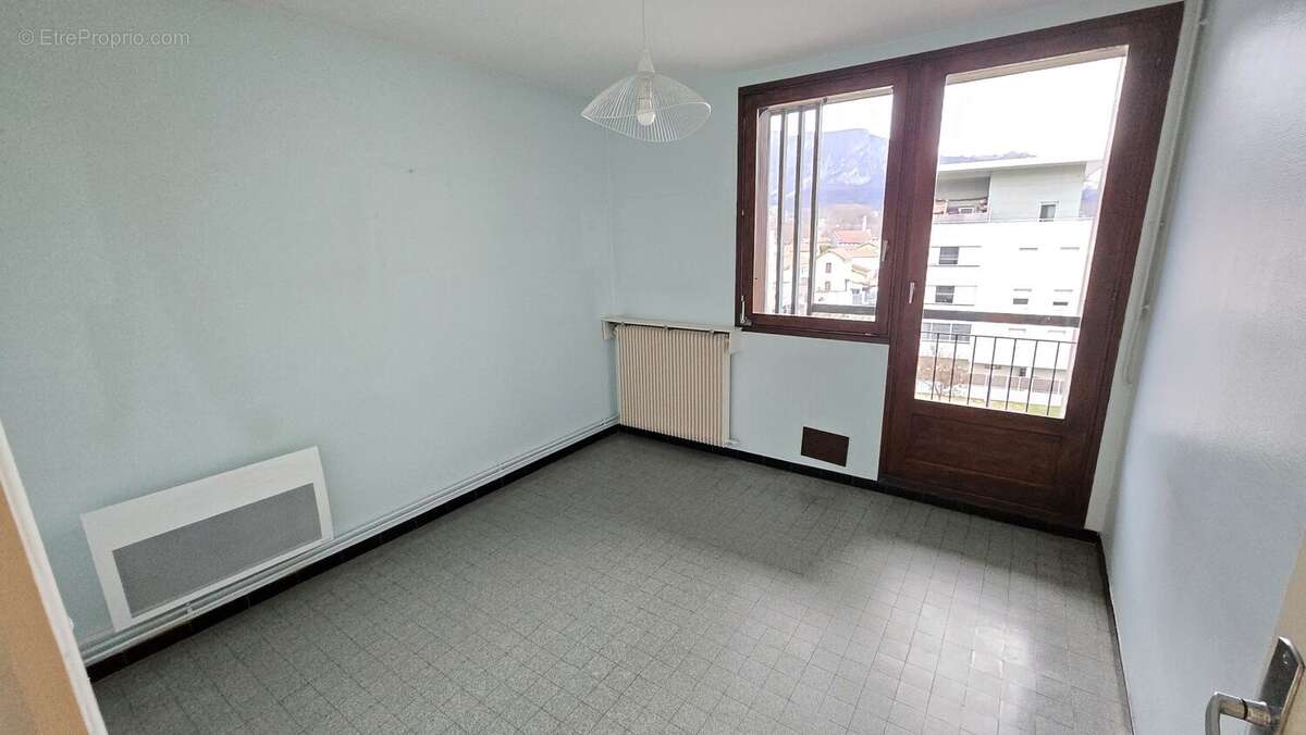 Appartement à FONTAINE