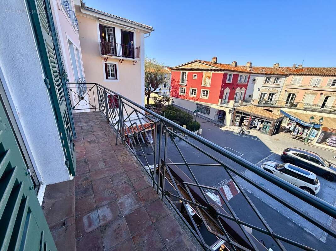 Appartement à GRIMAUD