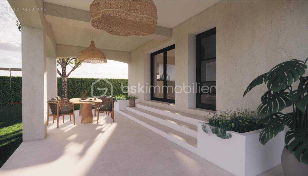 Maison à HYERES