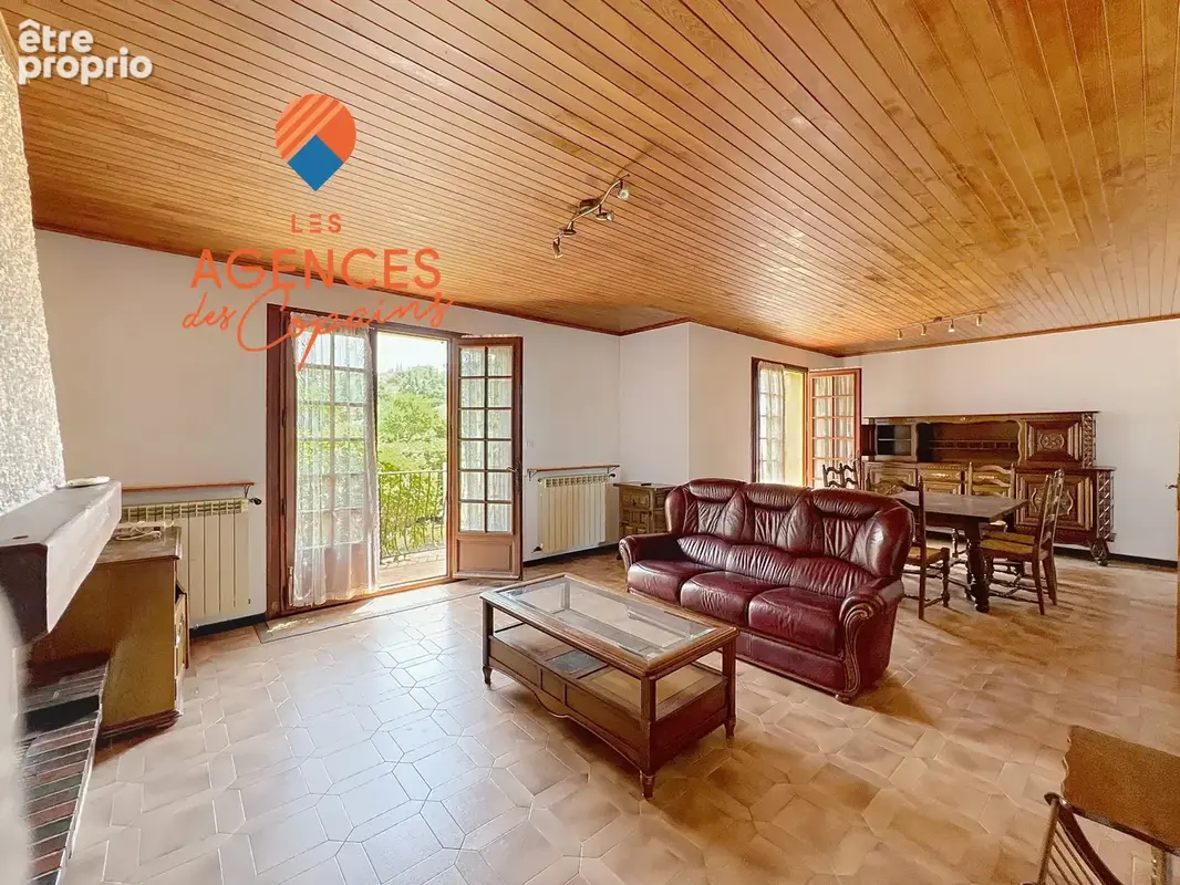 La seyne / limite six-fours saint jean, villa t5 avec 1500m2 de terrain, proche commodites - photo 4