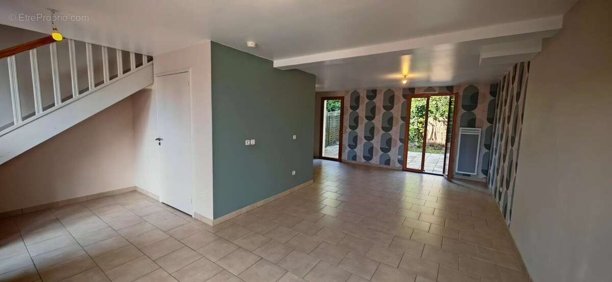 Appartement à PONT-SAINTE-MARIE