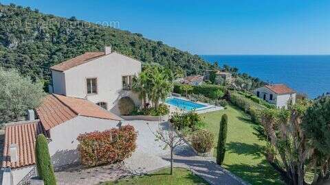 Maison à EZE