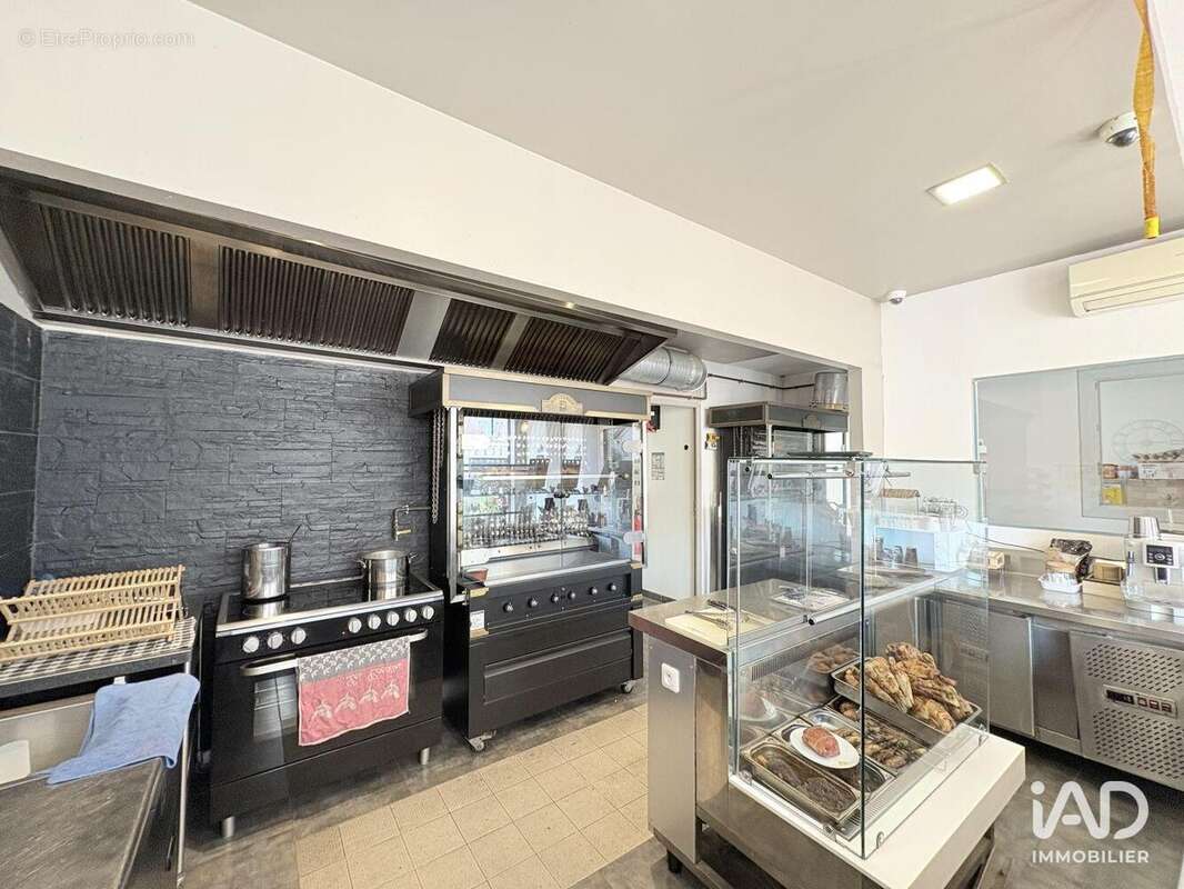 Photo 2 - Commerce à MARSEILLE-8E