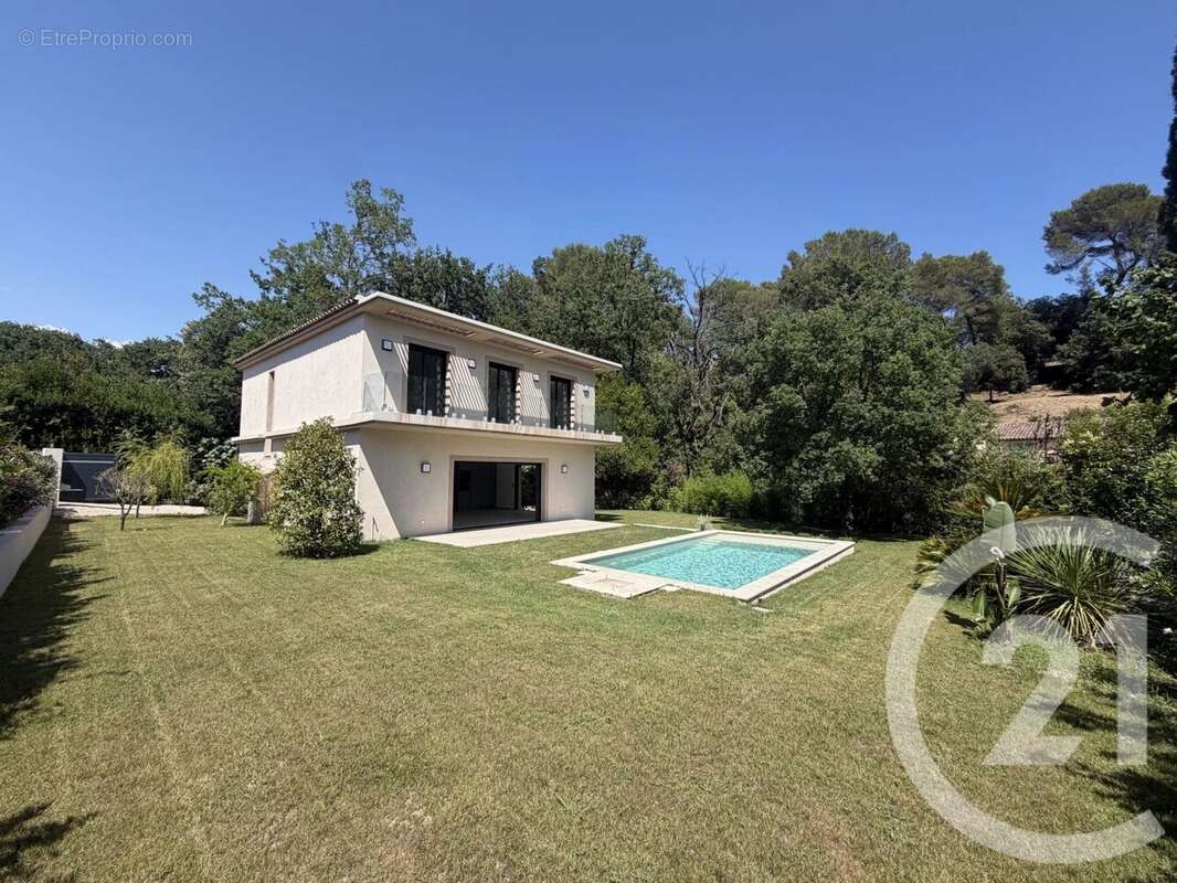 Maison 160 m² à Mougins  - photo 8