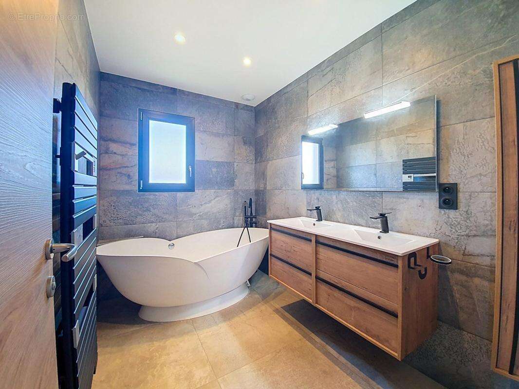 Maison à VILLELONGUE-DE-LA-SALANQUE