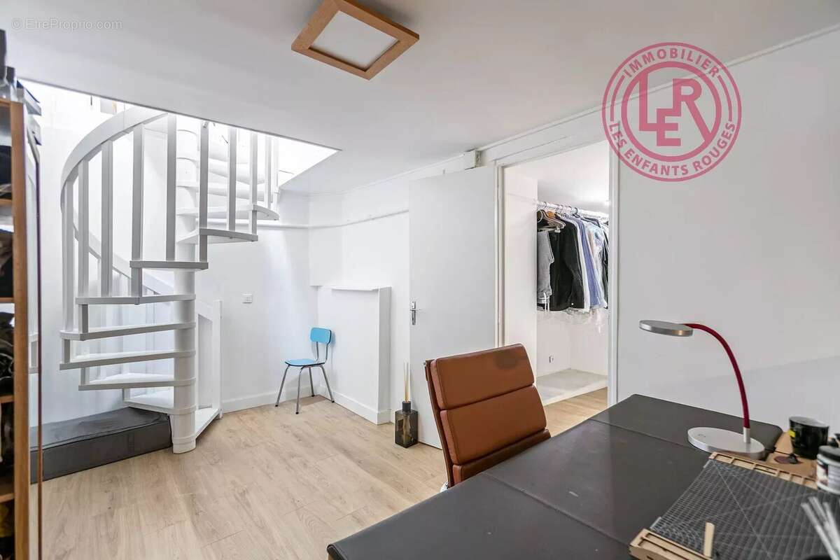 Appartement à PARIS-9E