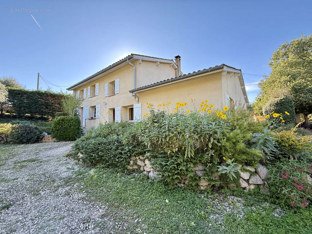 Maison à MONDONVILLE