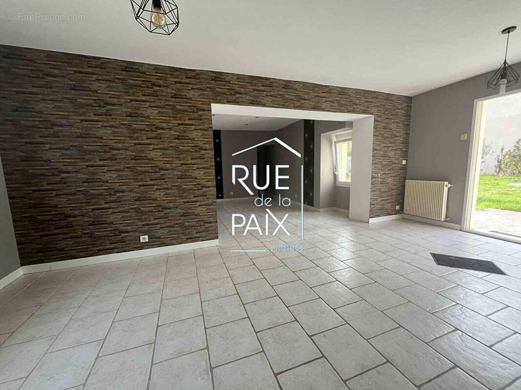 Maison à NAINTRE