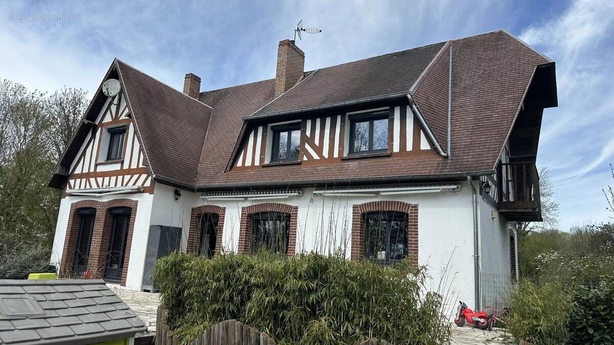 Maison à EPAIGNES