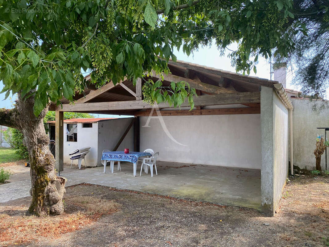 Maison à LONGEVILLE-SUR-MER