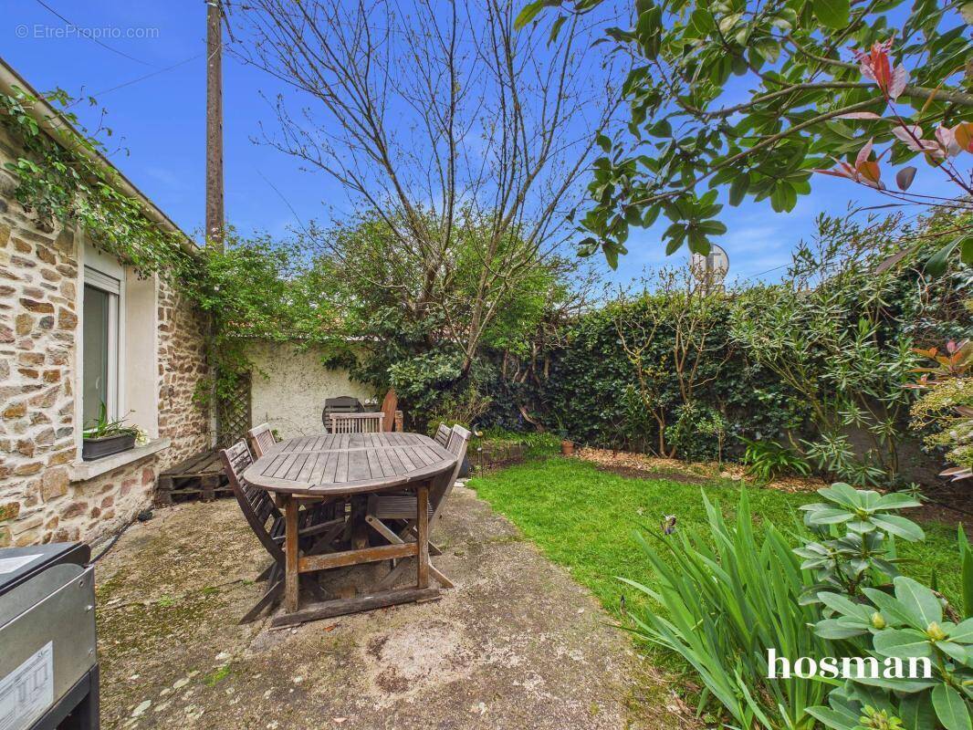 Maison à BOUGUENAIS